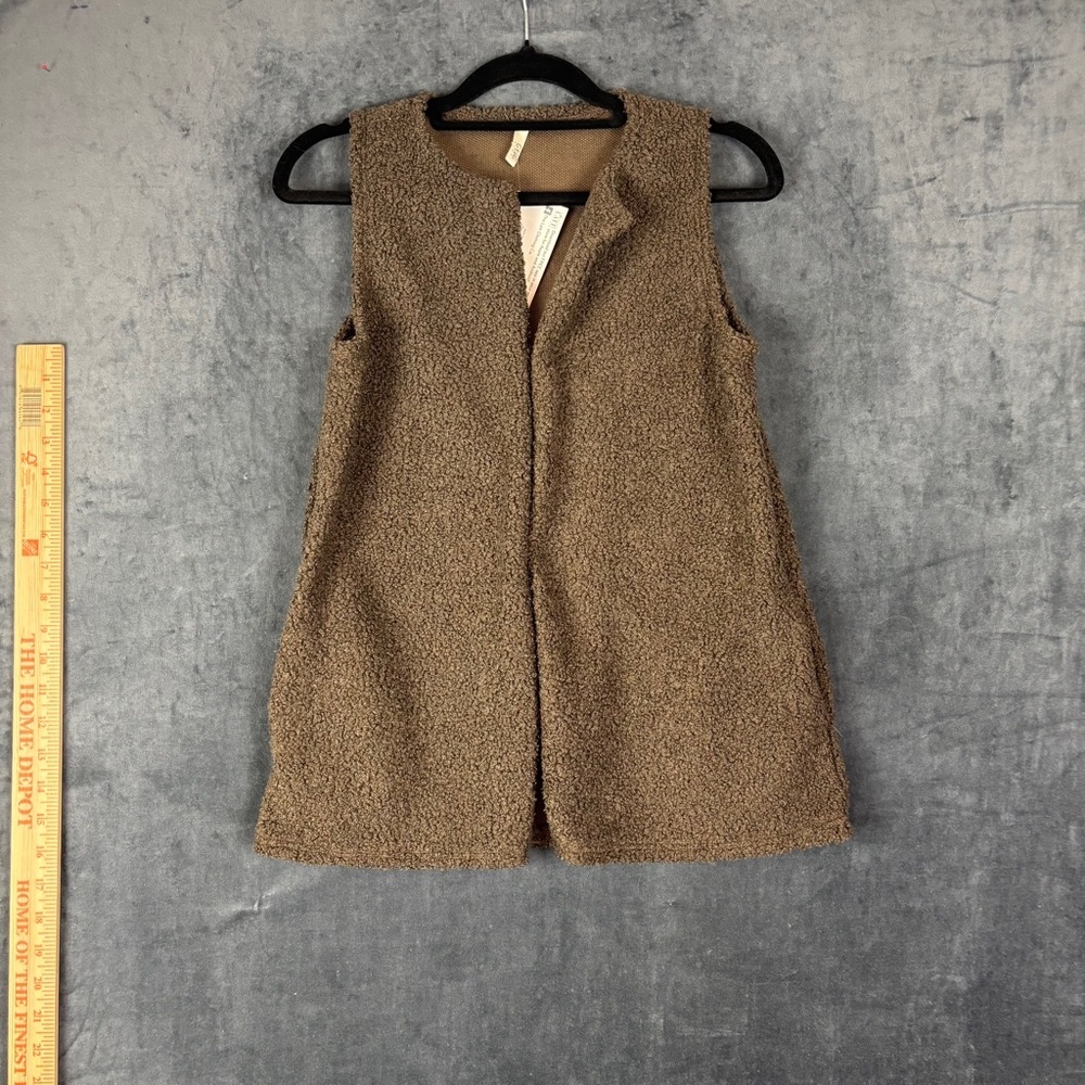 NWT Boutique brand GTOG Kids The Latt Classic Brown Teddy Bear vest Sz M/L